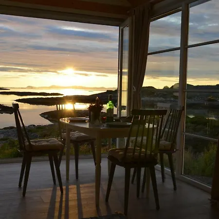 Superior Cottage With Sea View In Senja Senjehesten Exterior photo