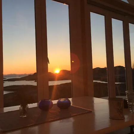 Superior Cottage With Sea View In Senja Senjehesten Exterior photo